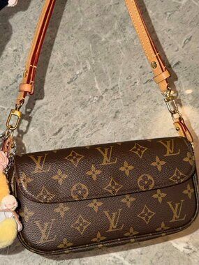 Louis Vuitton Wallet On Chain Ivy
